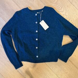 Doen cardigan size S NWT